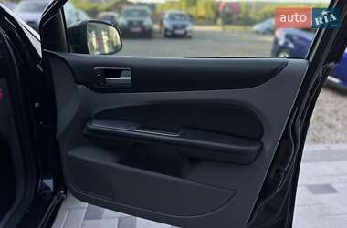 Универсал Ford Focus 2010 в 