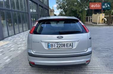 Хэтчбек Ford Focus 2006 в 