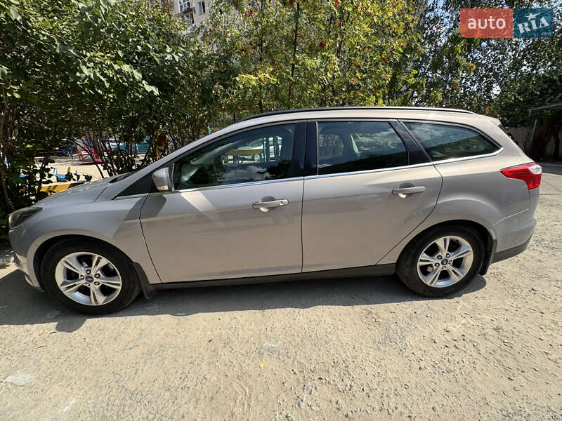 Универсал Ford Focus 2013 в 