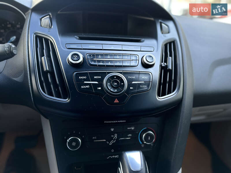 Хэтчбек Ford Focus 2015 в Житомире