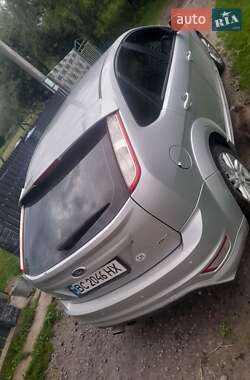 Хэтчбек Ford Focus 2010 в 