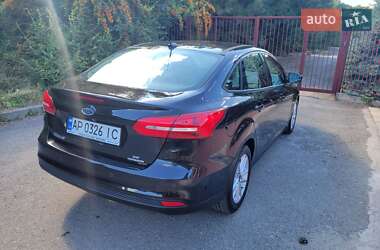 Седан Ford Focus 2015 в 