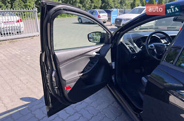 Хэтчбек Ford Focus 2014 в 
