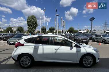 Хэтчбек Ford Focus 2017 в 