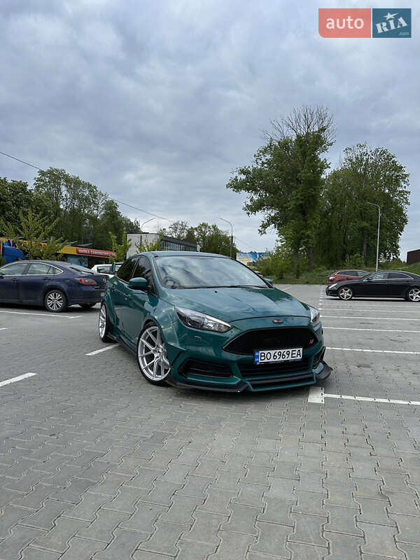 Седан Ford Focus 2012 в Тернополе