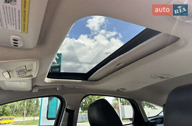 Хэтчбек Ford Focus 2012 в 