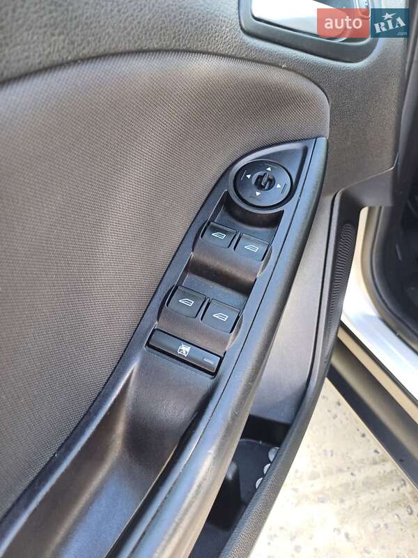 Хэтчбек Ford Focus 2015 в Коростене