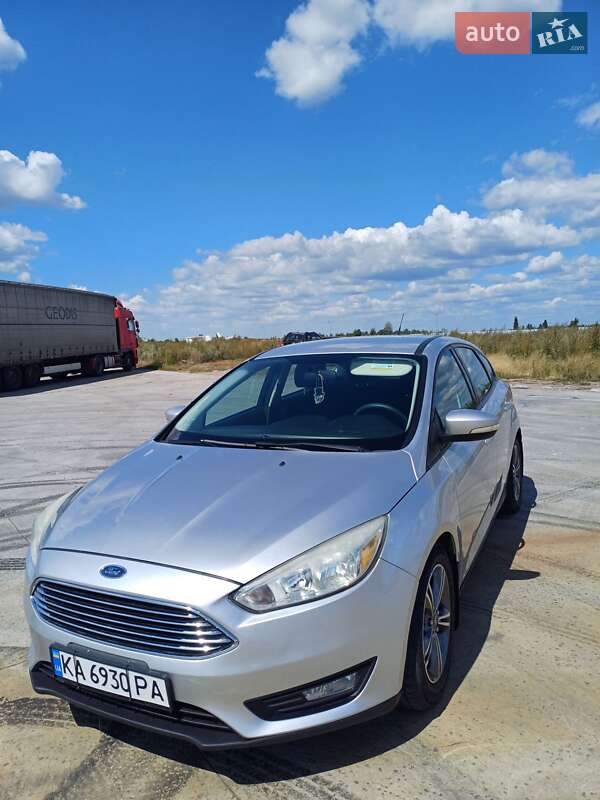 Хэтчбек Ford Focus 2015 в Коростене