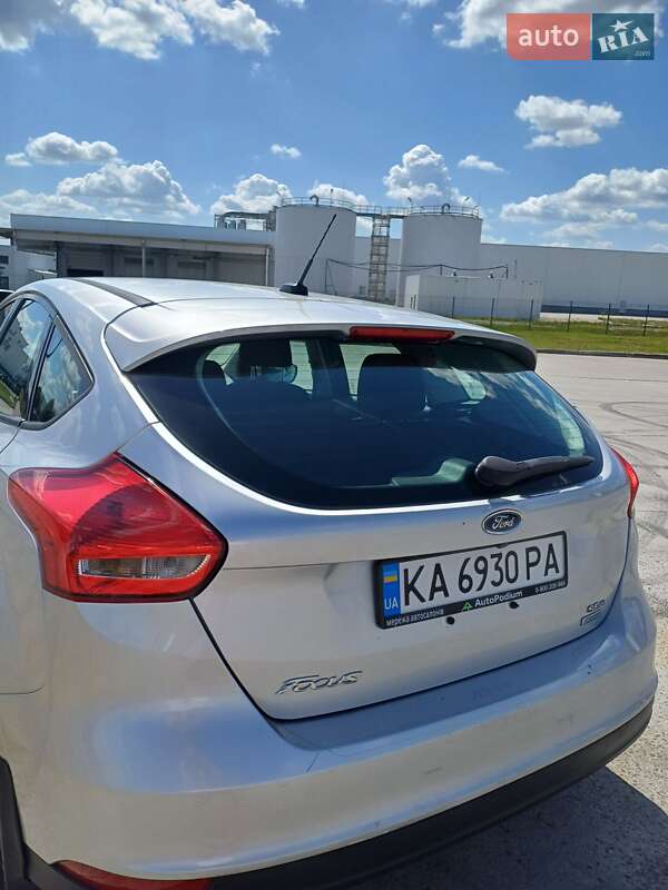 Хэтчбек Ford Focus 2015 в Коростене