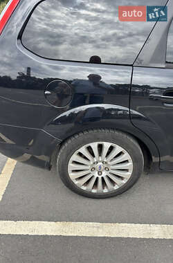 Универсал Ford Focus 2010 в 