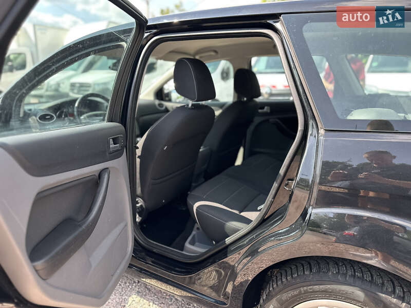 Универсал Ford Focus 2011 в Ровно
