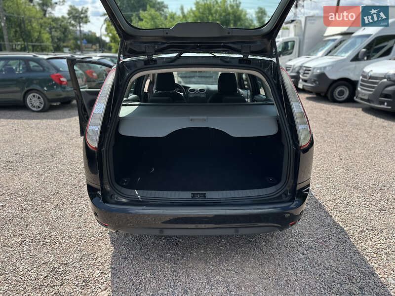 Универсал Ford Focus 2011 в Ровно