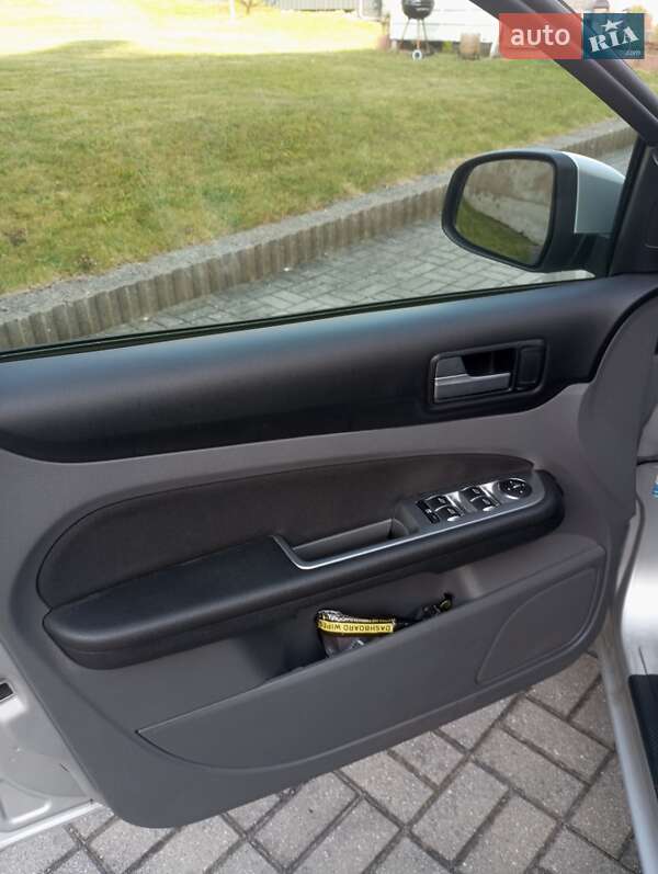 Универсал Ford Focus 2010 в Киеве фото 9 Универсал Ford Focus 2010 в Киеве