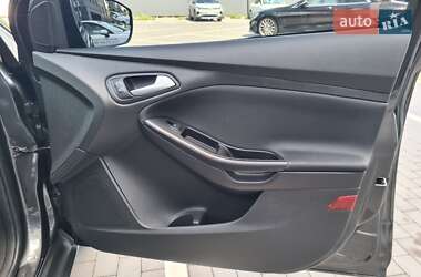 Хэтчбек Ford Focus 2018 в 