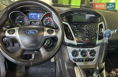 Универсал Ford Focus 2011 в 
