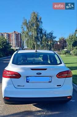 Седан Ford Focus 2017 в 