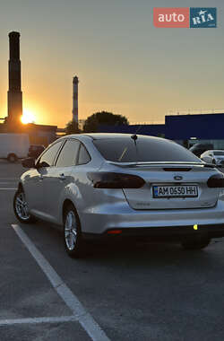 Седан Ford Focus 2016 в 