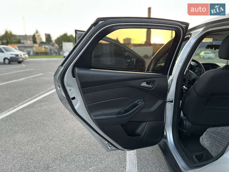 Седан Ford Focus 2016 в Житомире фото 29 Седан Ford Focus 2016 в Житомире