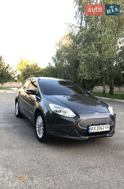 Хетчбек Ford Focus 2015 в Чугуєві