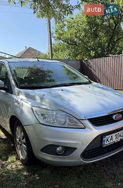 Хэтчбек Ford Focus 2011 в Смеле