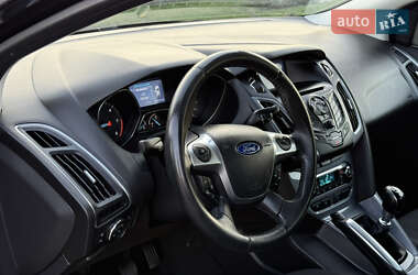 Универсал Ford Focus 2012 в 