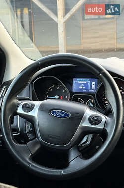 Универсал Ford Focus 2012 в 