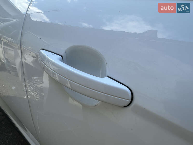 Хэтчбек Ford Focus 2015 в Харькове фото 4 Хэтчбек Ford Focus 2015 в Харькове