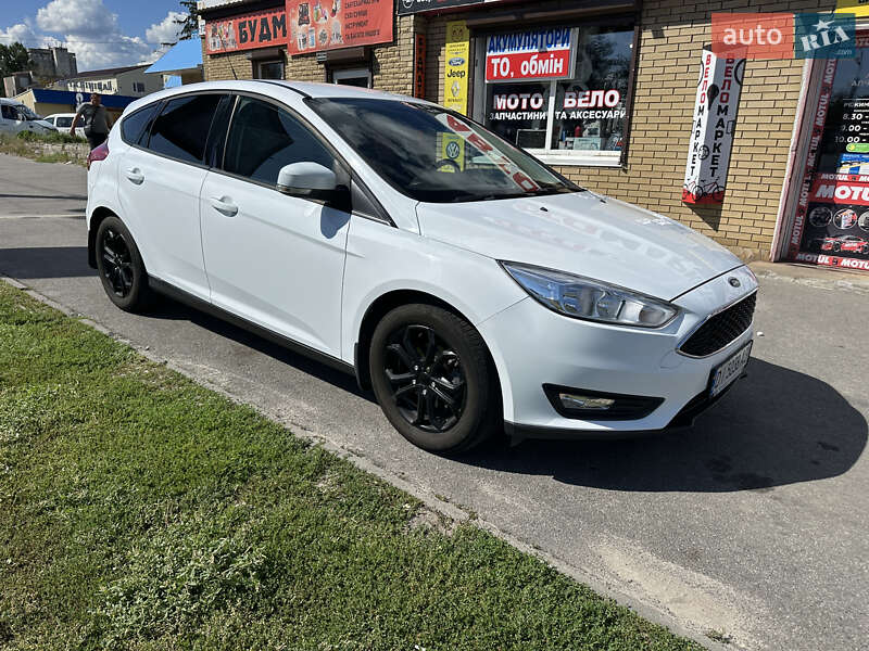Хэтчбек Ford Focus 2015 в Харькове