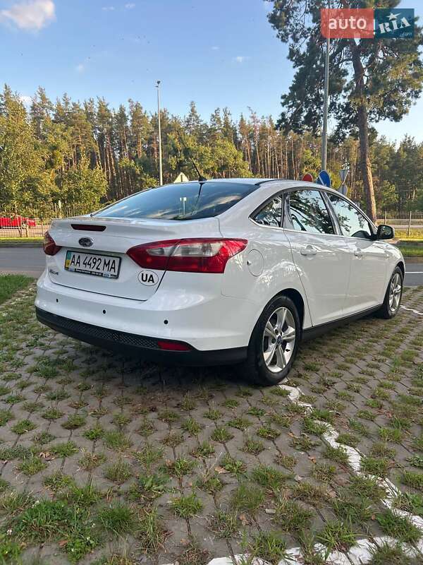 Седан Ford Focus 2012 в Капитановке