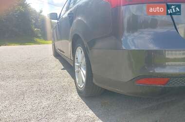 Седан Ford Focus 2016 в 