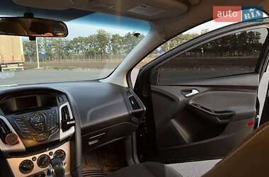 Седан Ford Focus 2013 в 