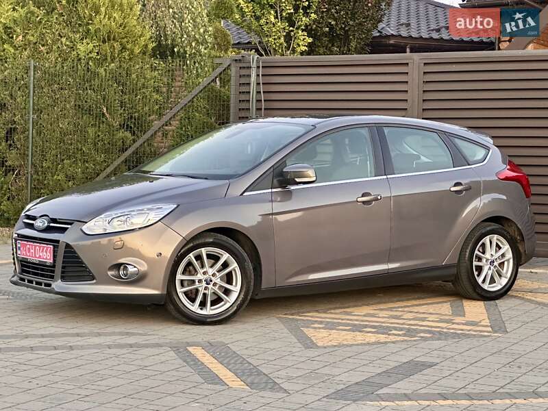 Хэтчбек Ford Focus 2012 в Стрые