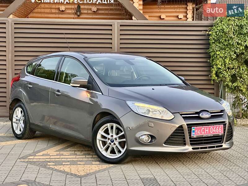 Хэтчбек Ford Focus 2012 в Стрые