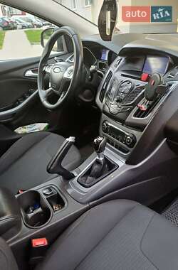 Универсал Ford Focus 2013 в 