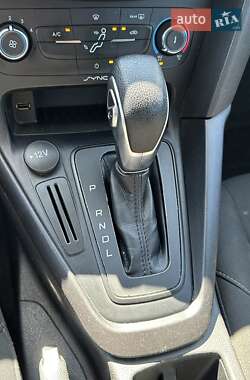 Хэтчбек Ford Focus 2017 в 