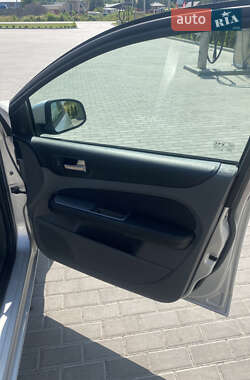 Универсал Ford Focus 2010 в 