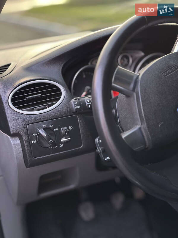 Универсал Ford Focus 2008 в Остроге