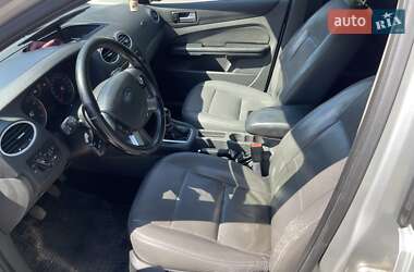 Хэтчбек Ford Focus 2006 в 