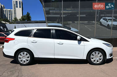 Универсал Ford Focus 2016 в 