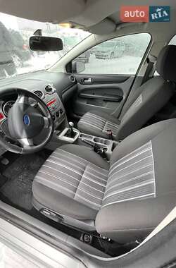 Хэтчбек Ford Focus 2008 в 