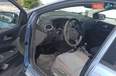 Хэтчбек Ford Focus 2006 в 