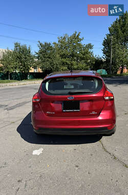 Хэтчбек Ford Focus 2015 в 