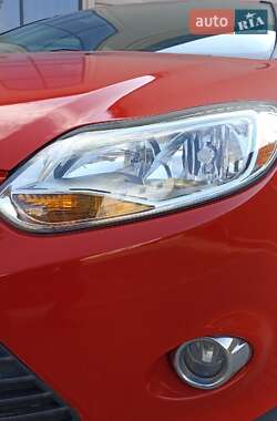 Седан Ford Focus 2011 в 