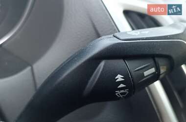 Седан Ford Focus 2011 в 
