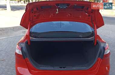 Седан Ford Focus 2011 в 