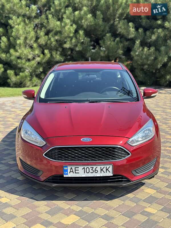 Хэтчбек Ford Focus 2016 в Днепре