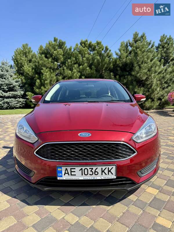 Хэтчбек Ford Focus 2016 в Днепре