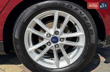 Хэтчбек Ford Focus 2016 в 