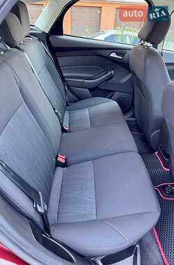 Хэтчбек Ford Focus 2016 в 