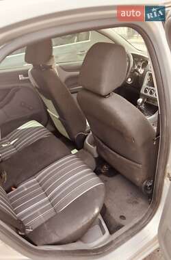 Хэтчбек Ford Focus 2008 в 